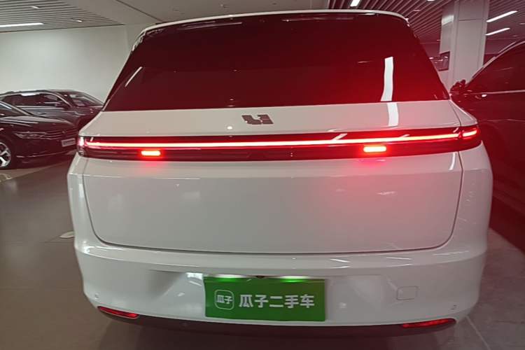 Li Auto L7 2023 — 5