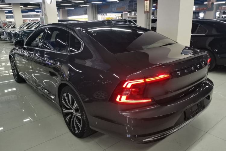Volvo S90 2022 — фото 4