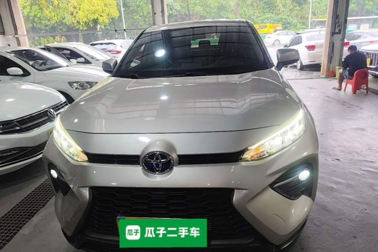 Toyota RAV4 2022 — 2