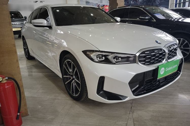 BMW 325i 2025 — 3