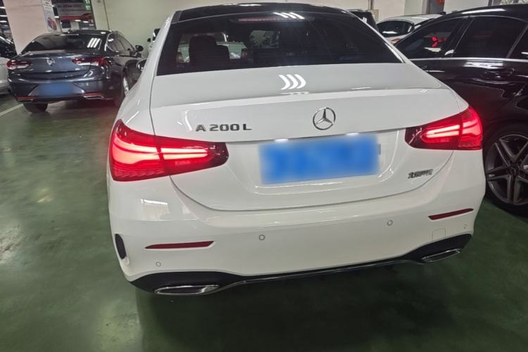 Mercedes-Benz A 200 L 2023 — фото 5
