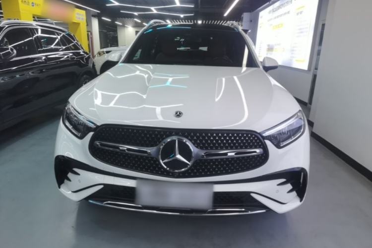 Mercedes-Benz GLC 300 L 2023 — фото 2