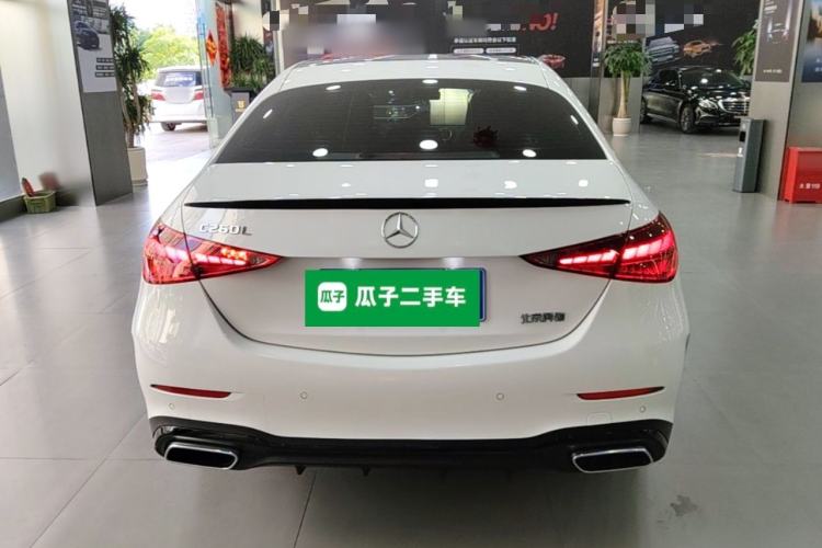 Mercedes-Benz C 260 L 2024 — 5