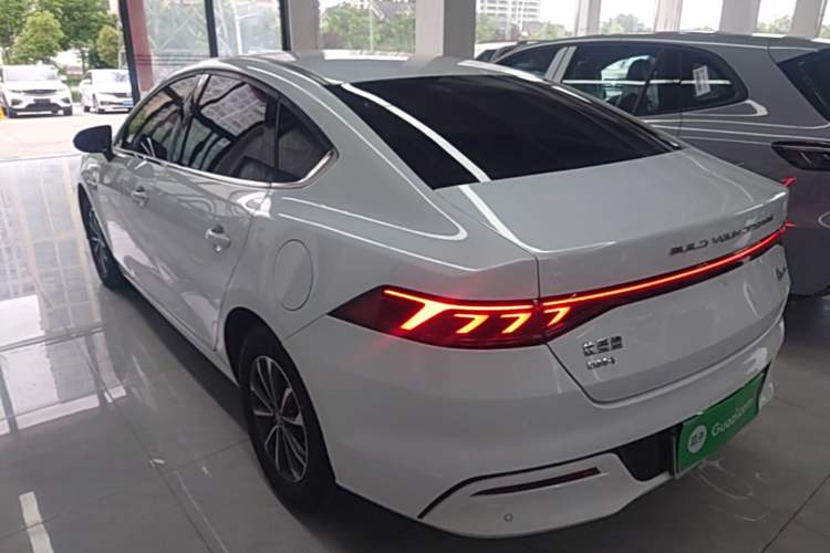 BYD Qin Plus 2023 — фото 4