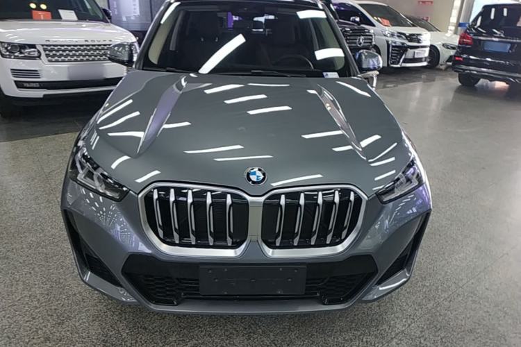 BMW X1 2023 — 2