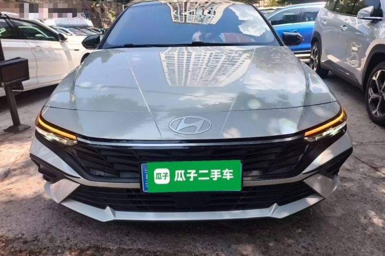 Hyundai Elantra 2023 — фото 2