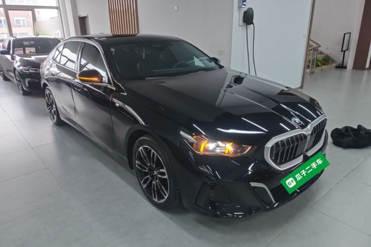 BMW 525Li 2025 — 3