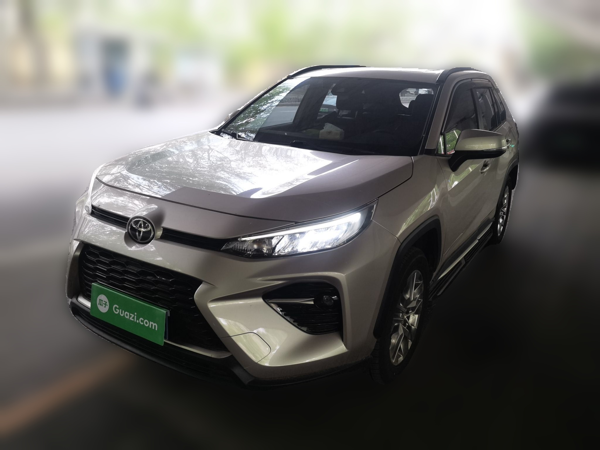 Toyota RAV4 2020 — фото 1
