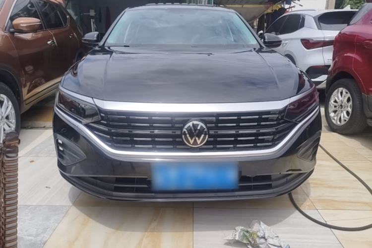 Volkswagen Passat 2024 — 2