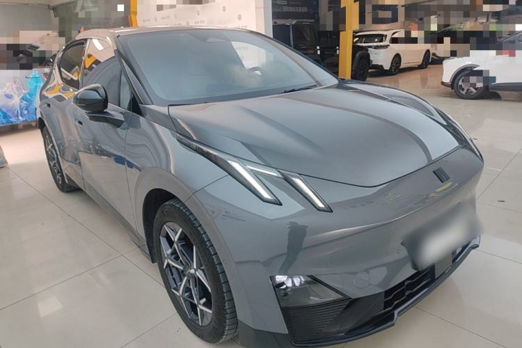 Lynk & Co Z20 2025 — 3