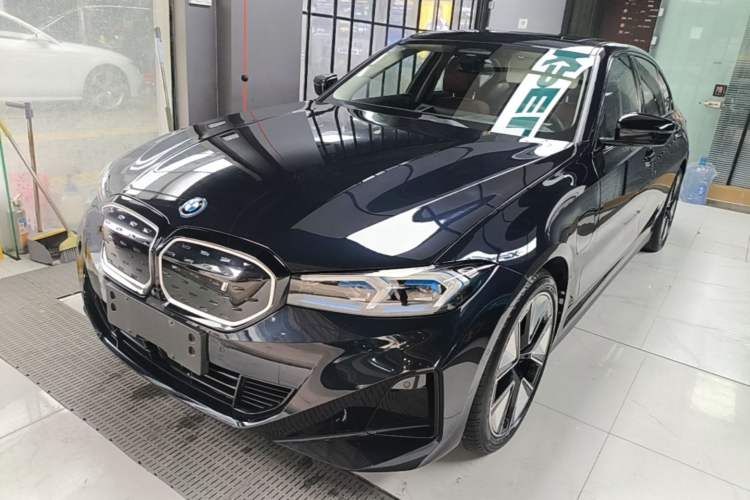 BMW i3 2023 — фото 1