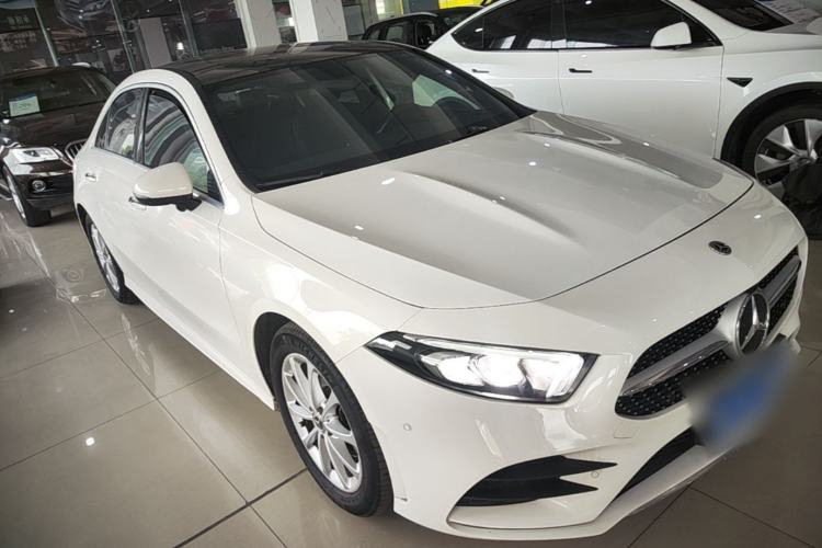 Mercedes-Benz A 200 L 2021 — фото 3