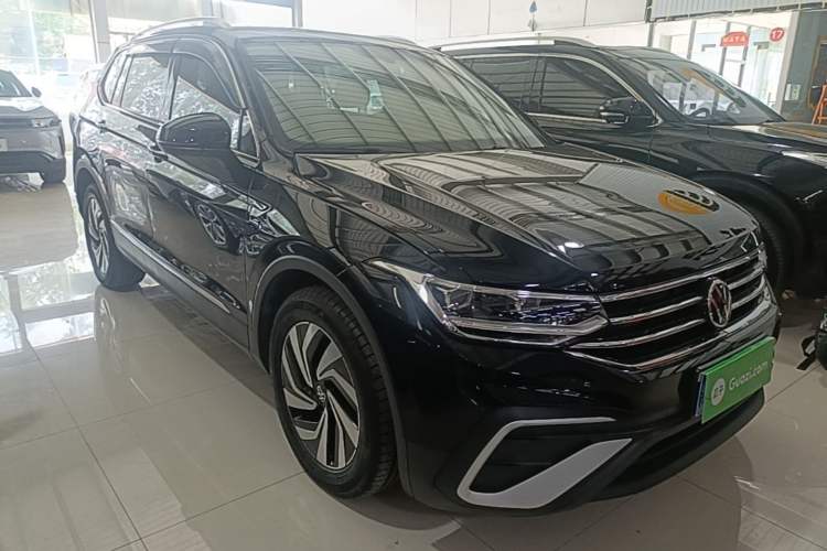 Volkswagen Tiguan L 2022 — фото 3