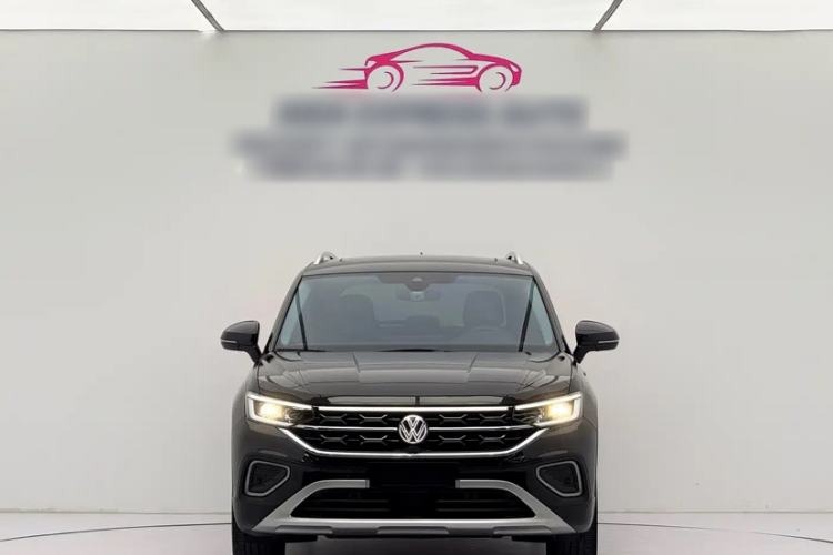 Volkswagen Tayron 2023 — 2