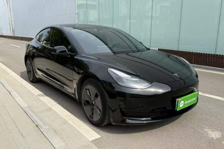 Tesla Model 3 2022 — 3