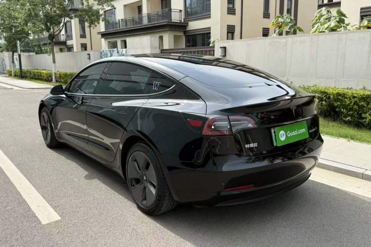 Tesla Model 3 2022 — 4