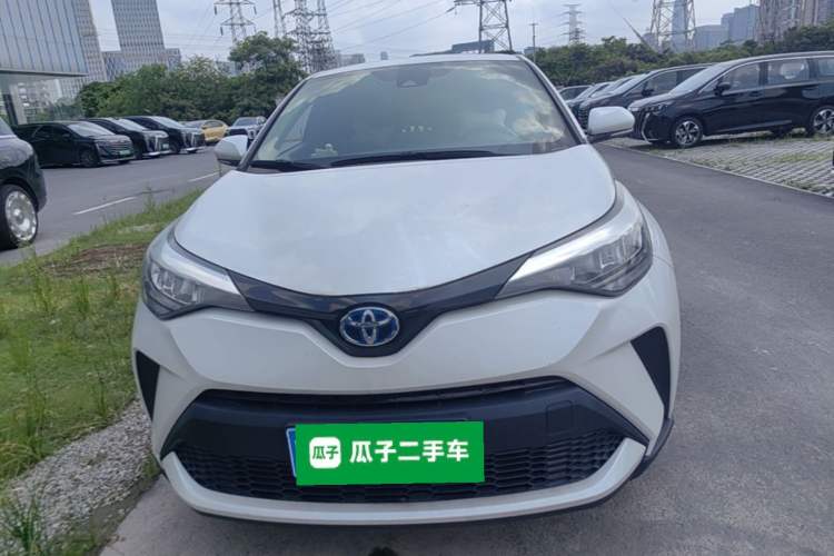 Toyota C-HR 2023 — 2