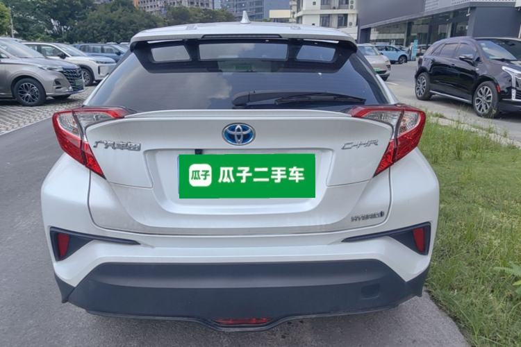 Toyota C-HR 2023 — 5