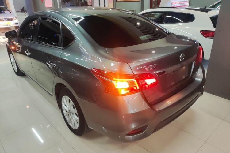 Nissan Sentra 2024 — 4