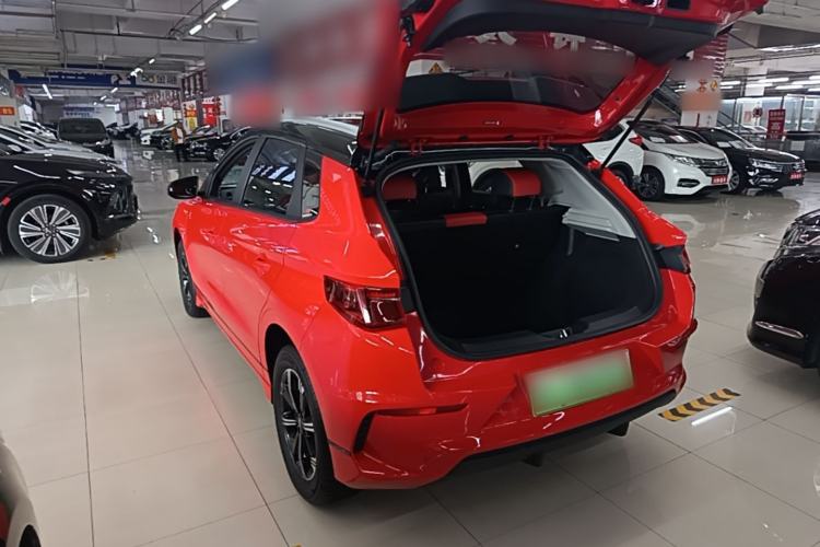 BYD e2 2019 — 4