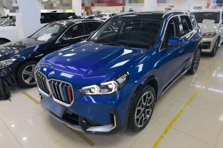 BMW X1 2023 — фото 1