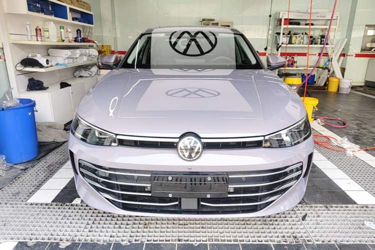 Volkswagen Passat 2025 — 2