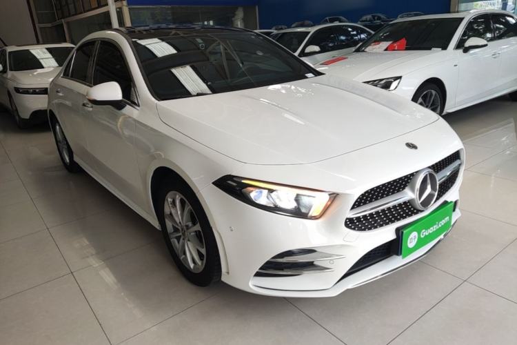 Mercedes-Benz A 200 L 2020 — фото 3