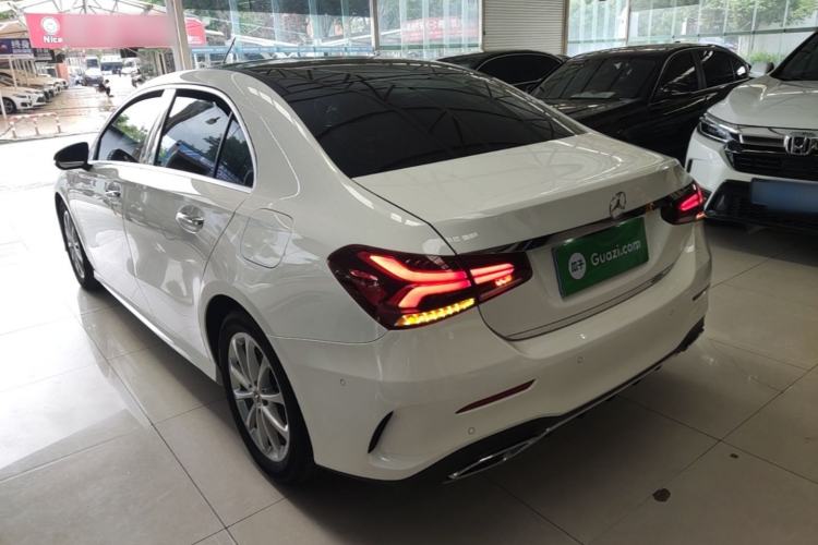 Mercedes-Benz A 200 L 2020 — фото 4