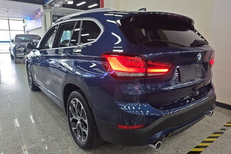 BMW X1 2021 — фото 4
