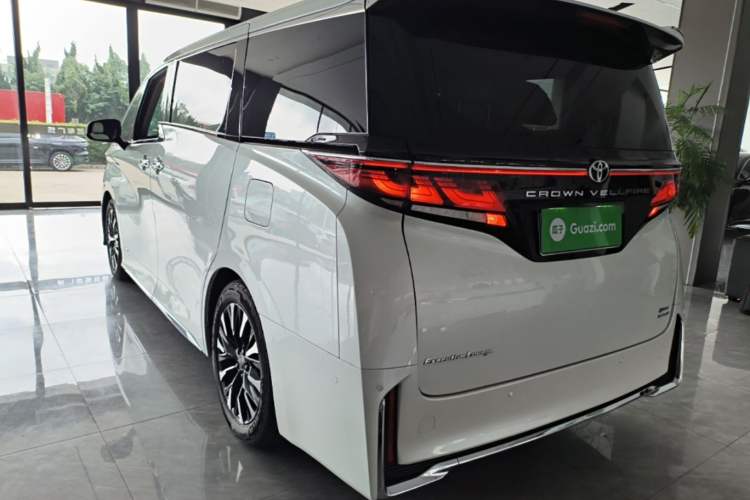 Toyota vellfire 2025 — фото 4