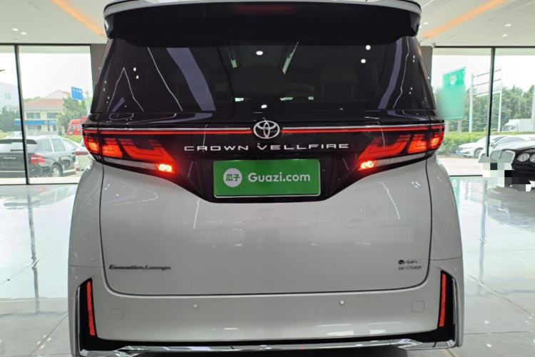 Toyota vellfire 2025 — фото 5