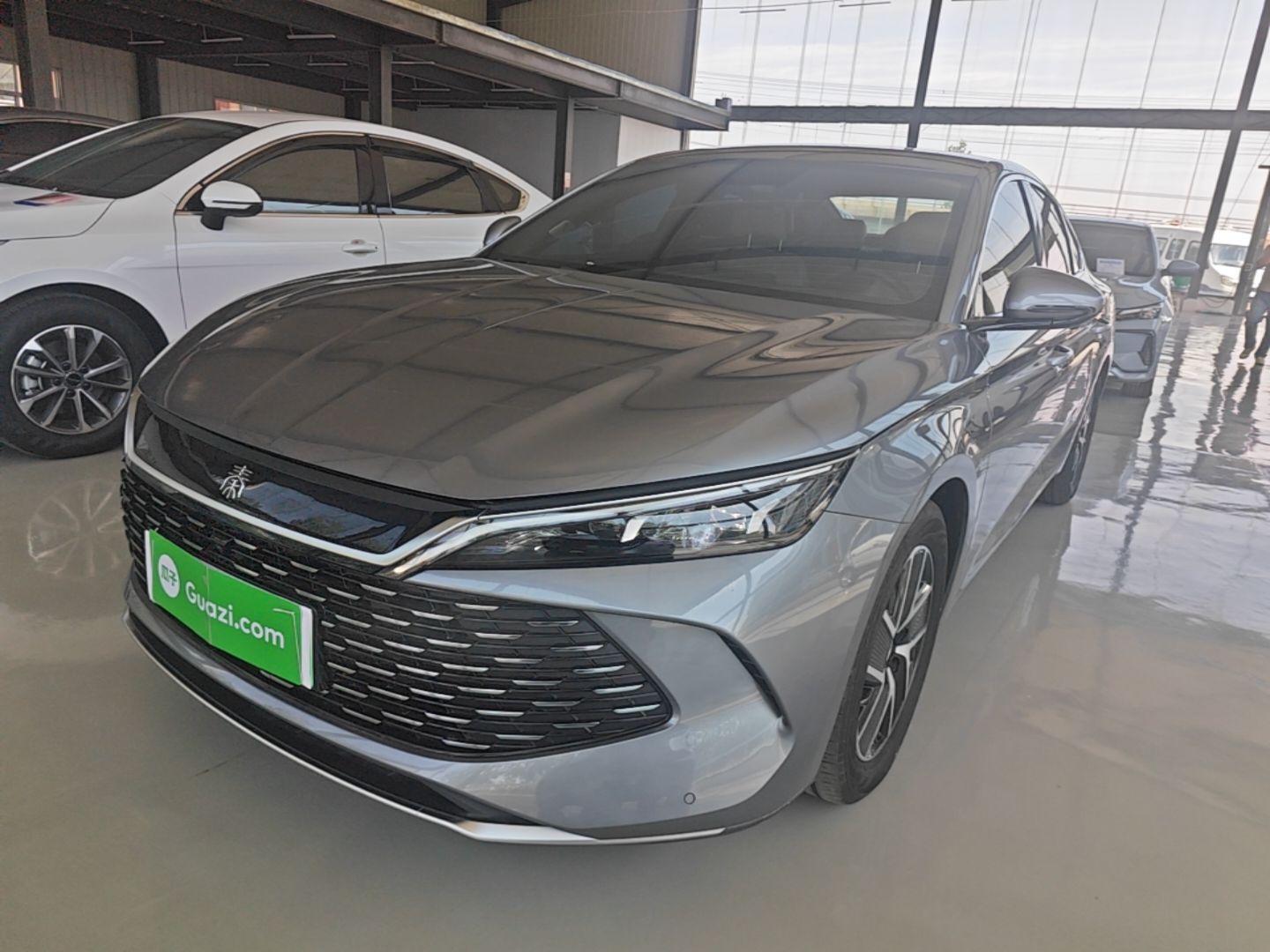 BYD Qin L 2024 — фото 1