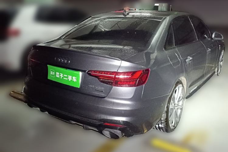 Audi A4 2020 — 4