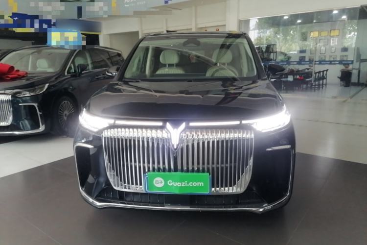 Voyah Dream 2025 — 2