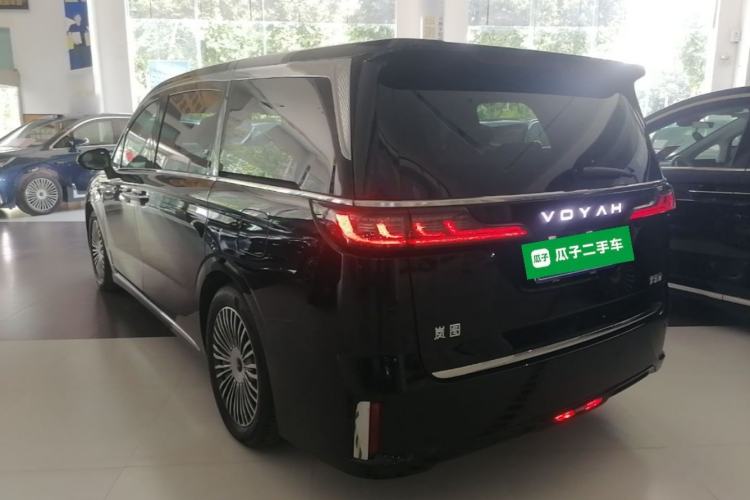 Voyah Dream 2025 — 4