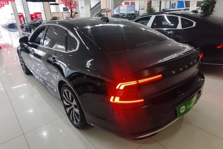 Volvo S90 2022 — 4