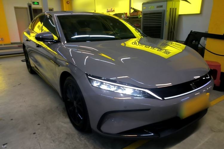 BYD Han 2025 — 3