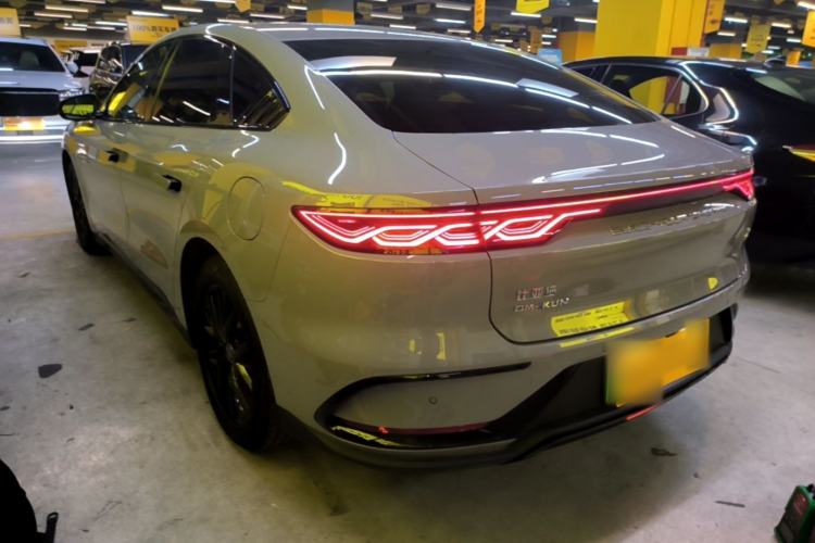 BYD Han 2025 — 4