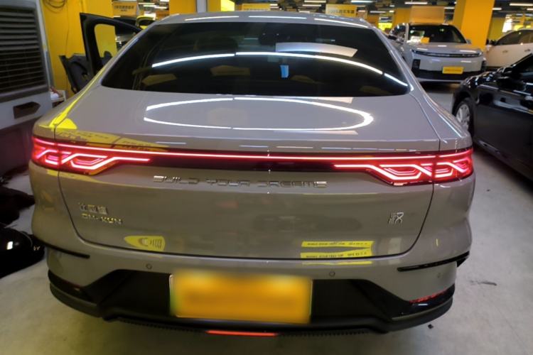 BYD Han 2025 — 5