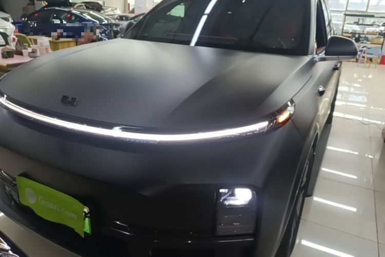 Li Auto L8 2024 — 2