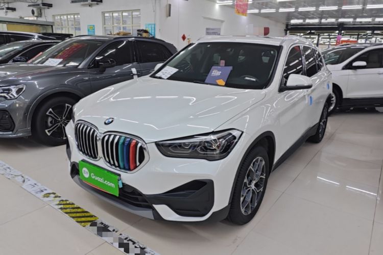 BMW X1 2022 — фото 1