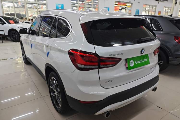BMW X1 2022 — фото 4
