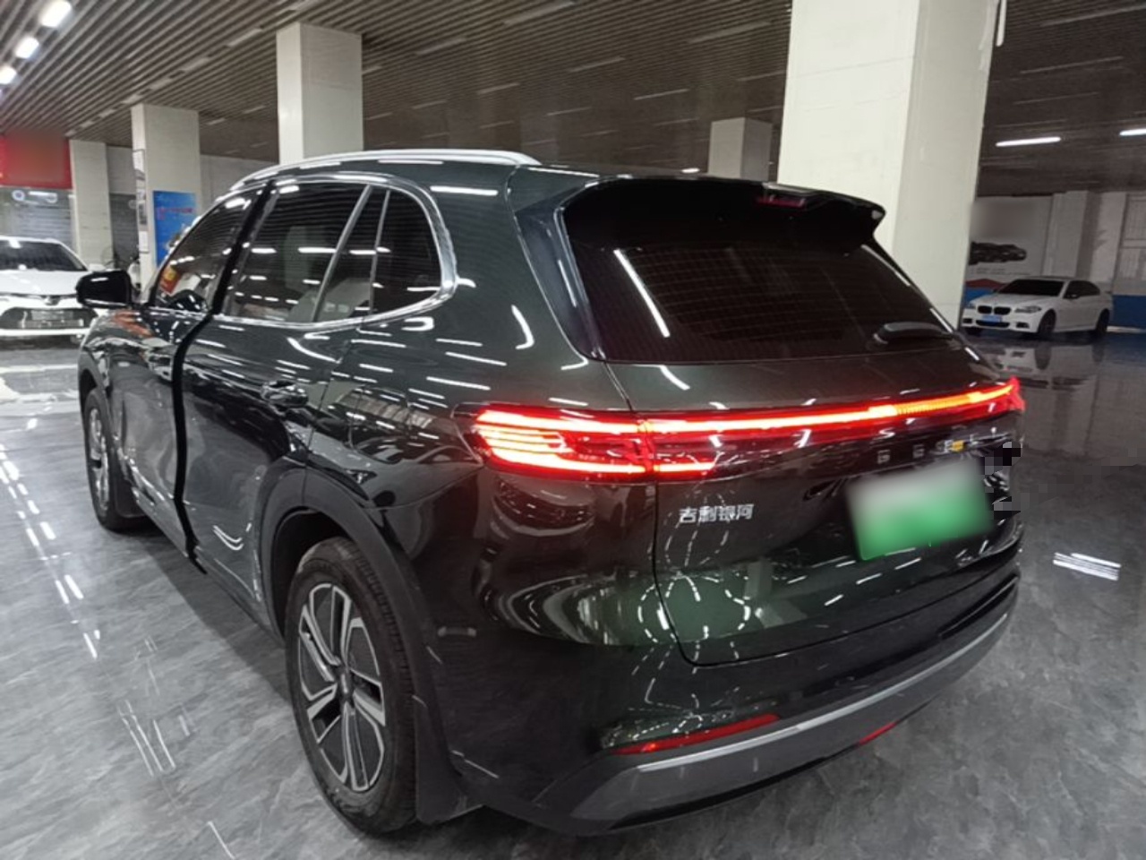 Geely Galaxy galaxy galaxy xingjian 7 em i 2025 — фото 4