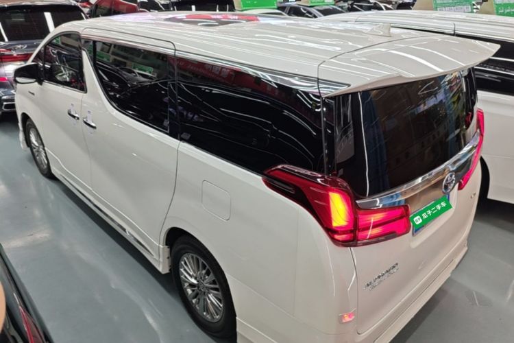 Toyota Alphard 2021 — фото 4