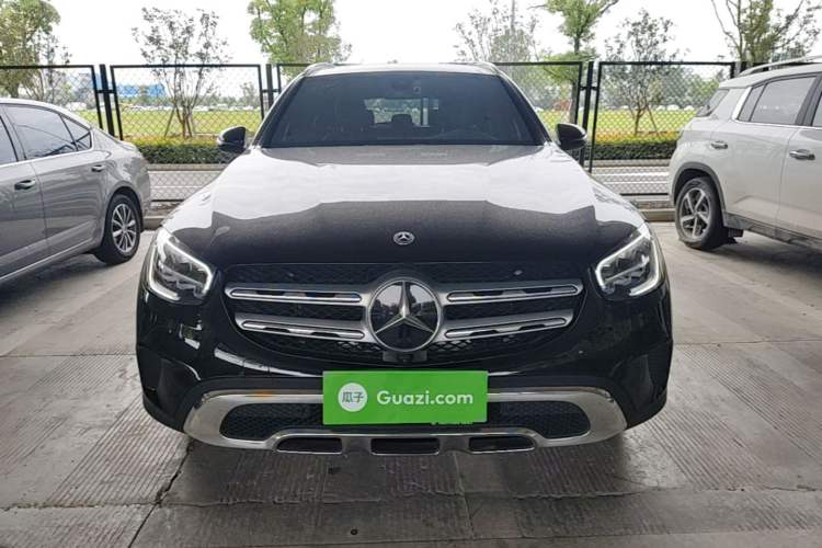 Mercedes-Benz GLC 260 L 2020 — 2