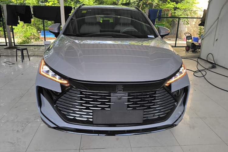 BYD Tang 2025 — 2