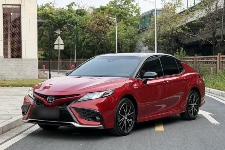 Toyota camry 2021 — фото 1