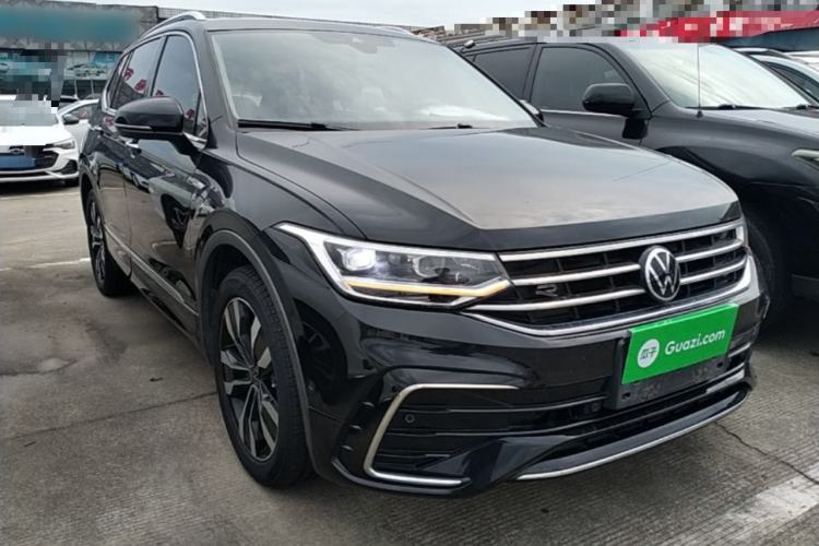 Volkswagen Tiguan L 2023 — фото 3