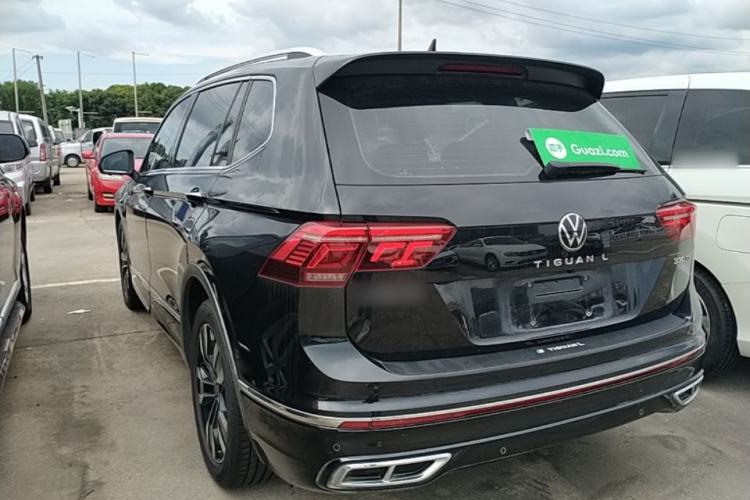 Volkswagen Tiguan L 2023 — фото 4