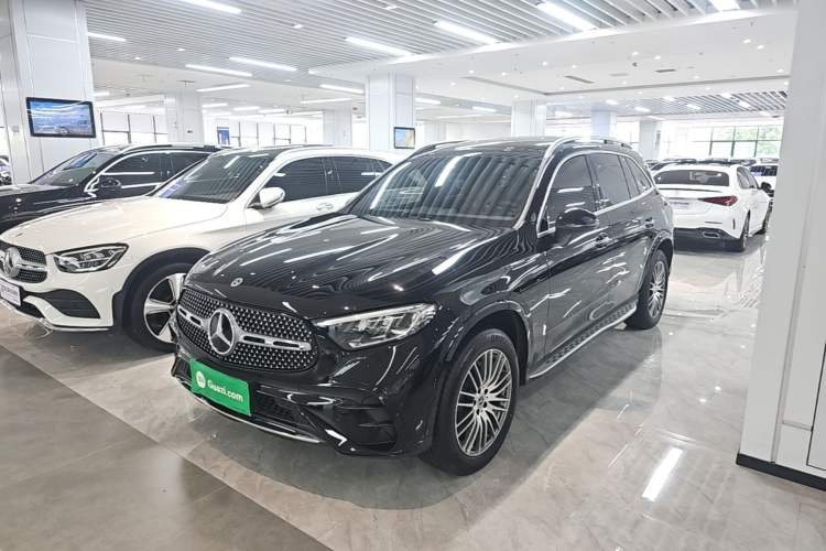 Mercedes-Benz GLC 300 L 2025 — фото 1